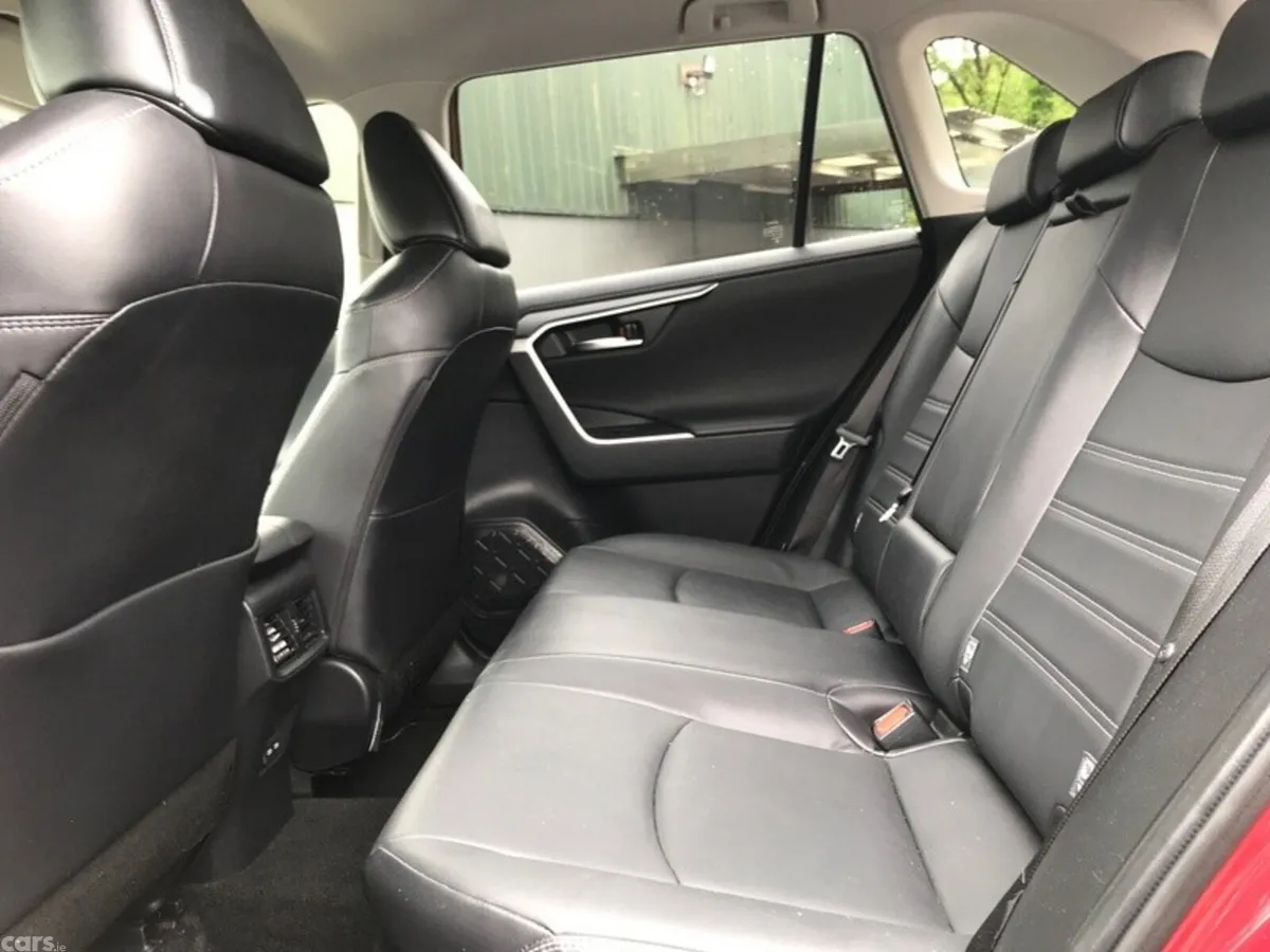Toyota RAV4 SUV, Petrol Hybrid, 2023, Red
