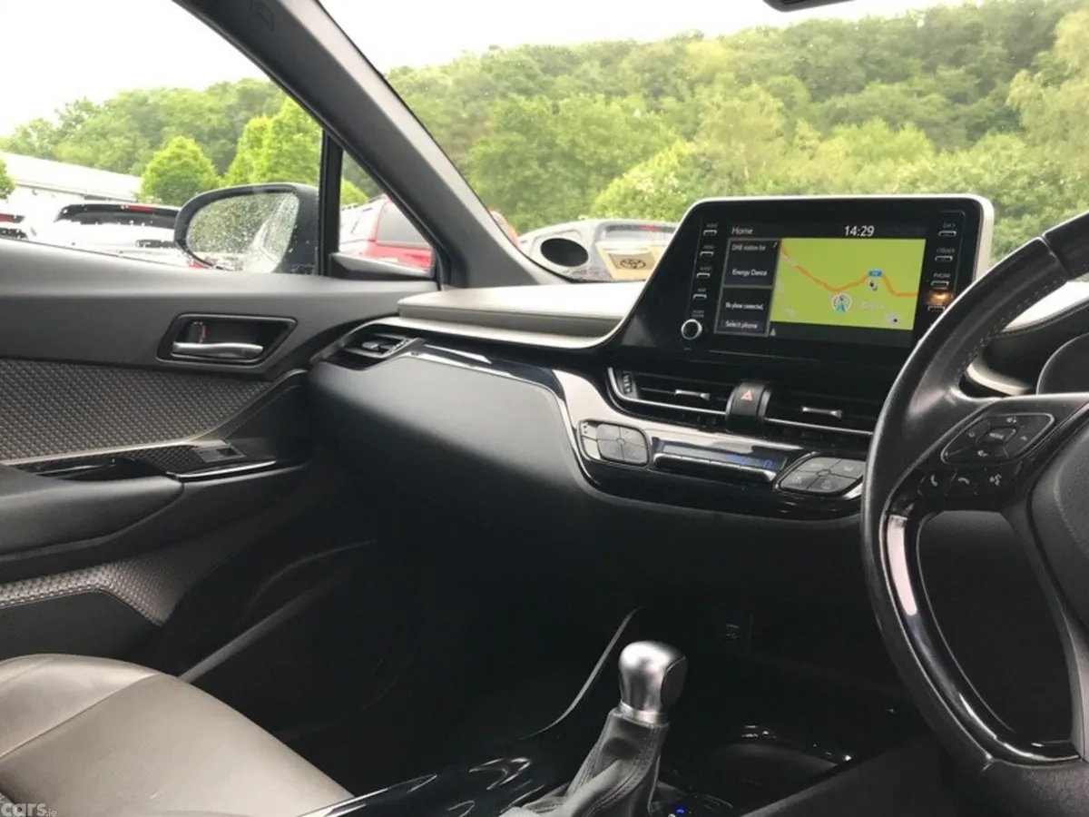 Toyota C-HR SUV, Petrol Hybrid, 2022, Grey