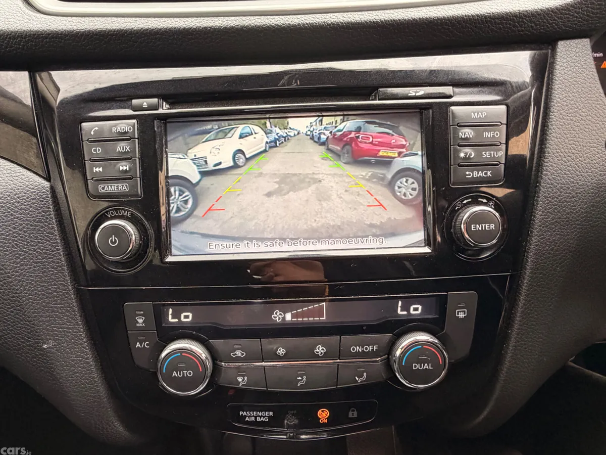 Nissan Qashqai SUV, Diesel, 2017, Grey