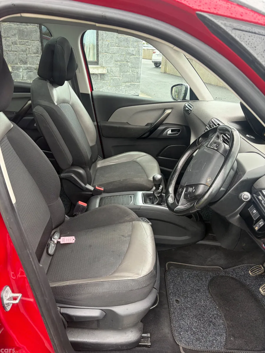 Citroen C4 Hatchback, Diesel, 2017, Red