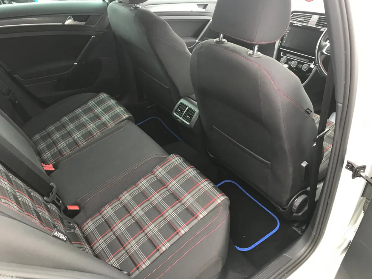 Volkswagen Golf Hatchback, Petrol, 2019, White
