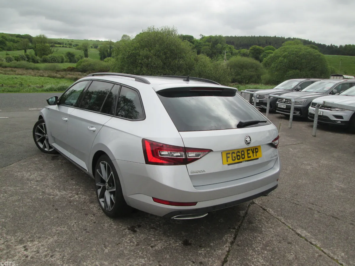 Skoda Superb Estate, Diesel, 2018, Silver