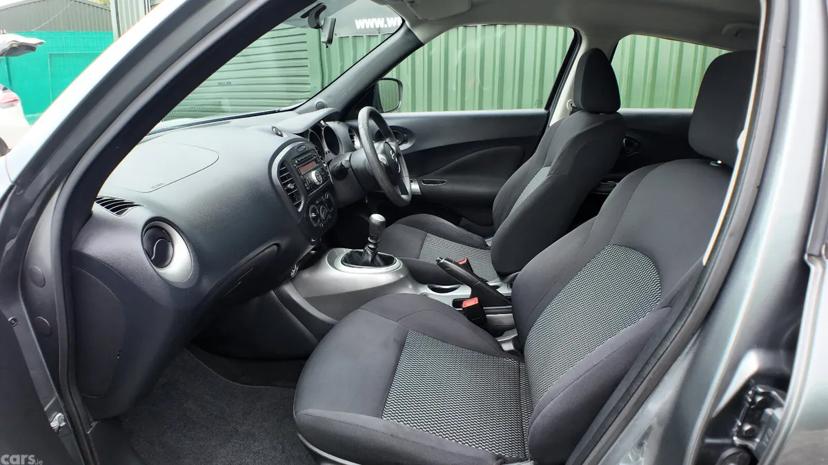 Nissan Juke SUV, Diesel, 2018, Grey