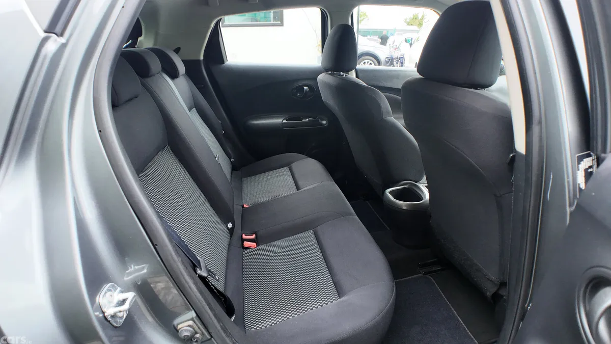 Nissan Juke SUV, Diesel, 2018, Grey