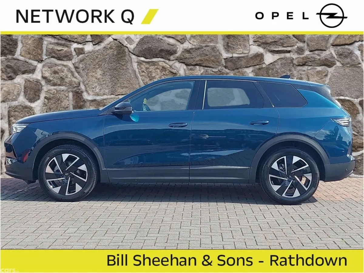 Opel Grandland SUV, Petrol Hybrid, 2025, Green