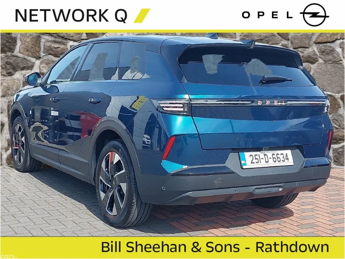 Opel Grandland SUV, Petrol Hybrid, 2025, Green