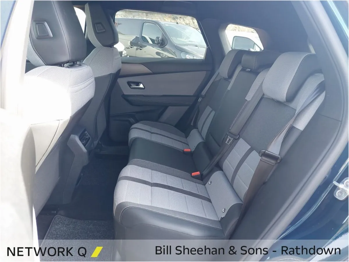 Opel Grandland SUV, Petrol Hybrid, 2025, Green
