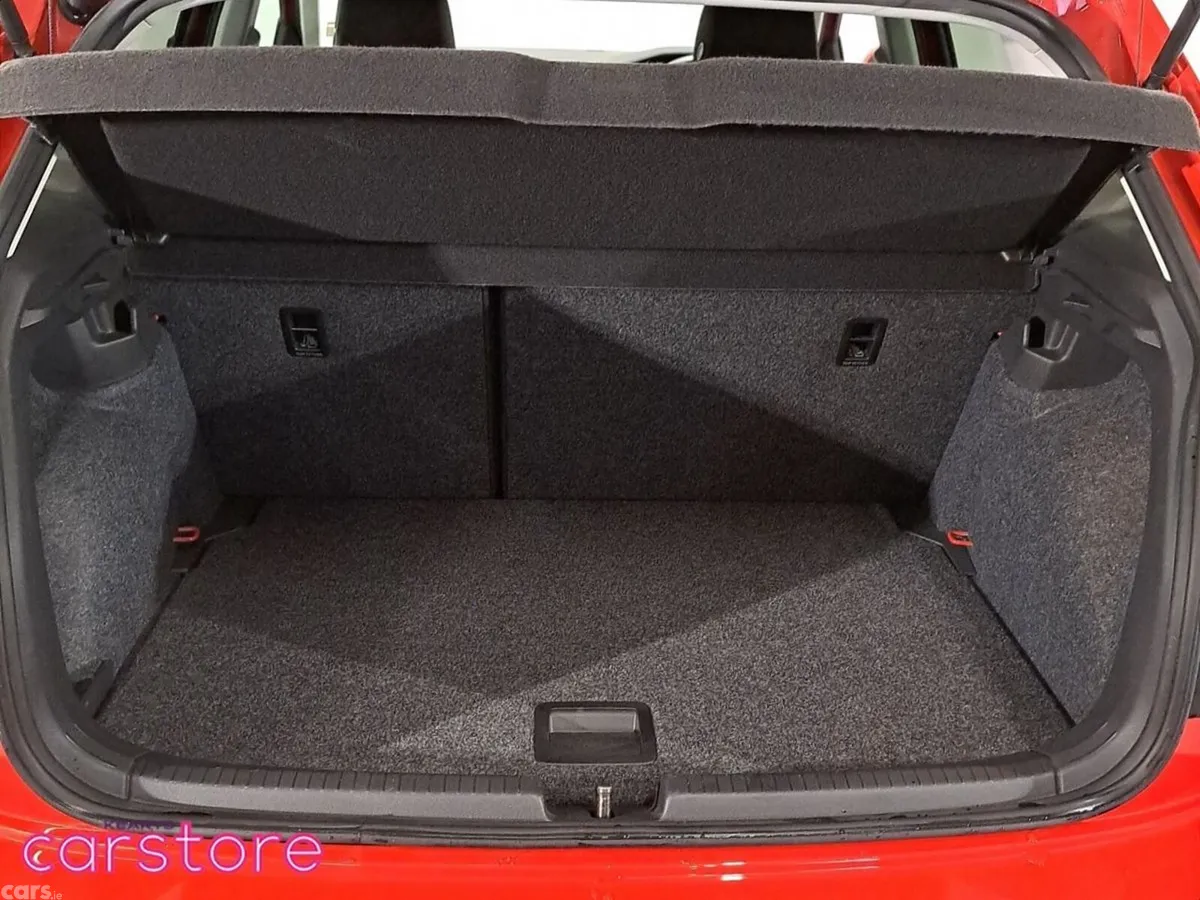 Volkswagen Polo Hatchback, Petrol, 2021, Red