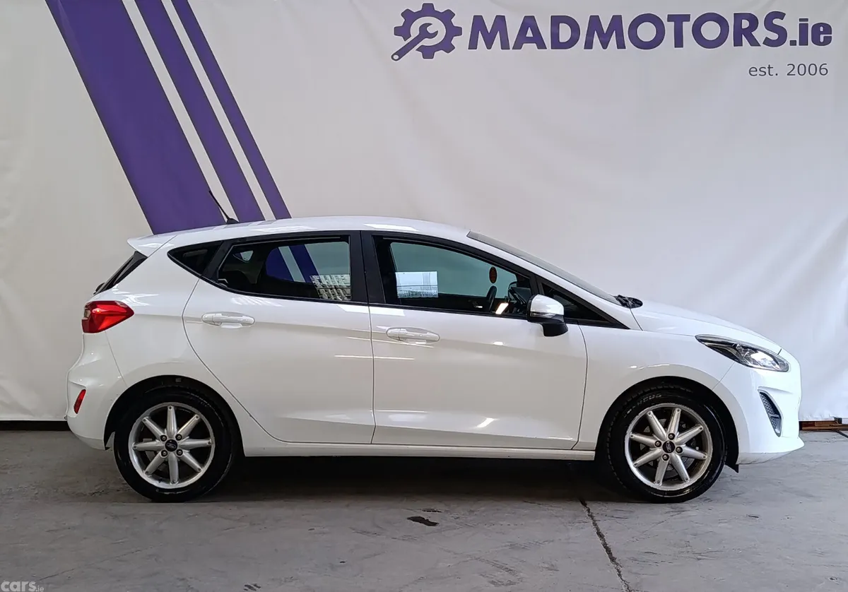 Ford Fiesta Hatchback, Petrol, 2018, White