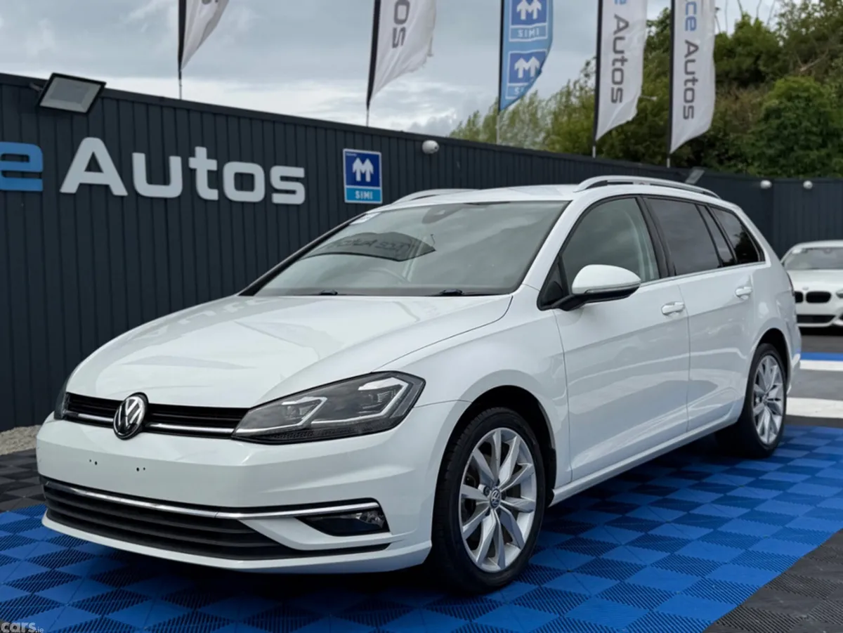 Volkswagen Golf Estate, Petrol, 2019, White