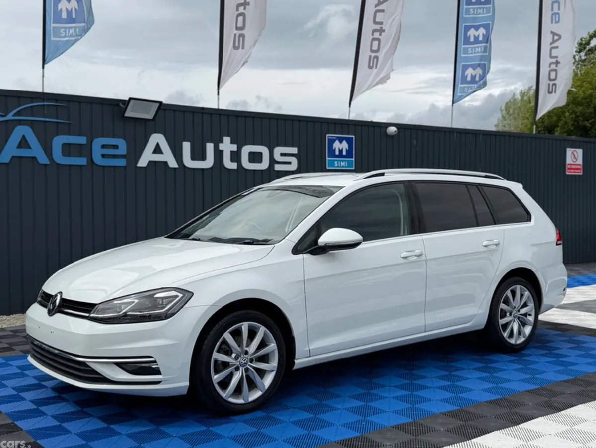 Volkswagen Golf Estate, Petrol, 2019, White