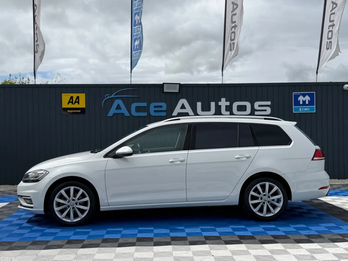Volkswagen Golf Estate, Petrol, 2019, White