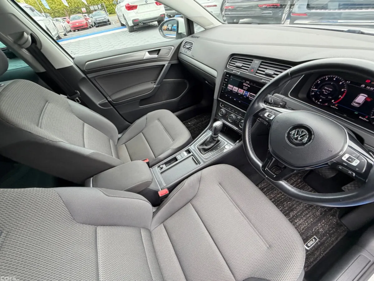 Volkswagen Golf Estate, Petrol, 2019, White