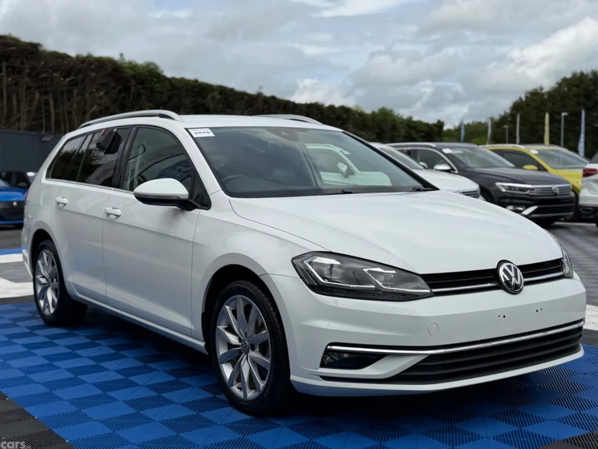 Volkswagen Golf Estate, Petrol, 2019, White
