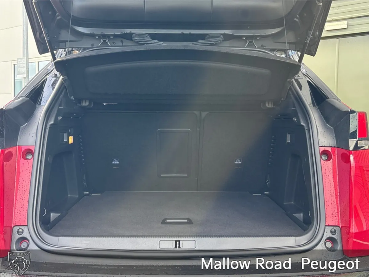 Peugeot 3008 SUV, Diesel, 2023, Red