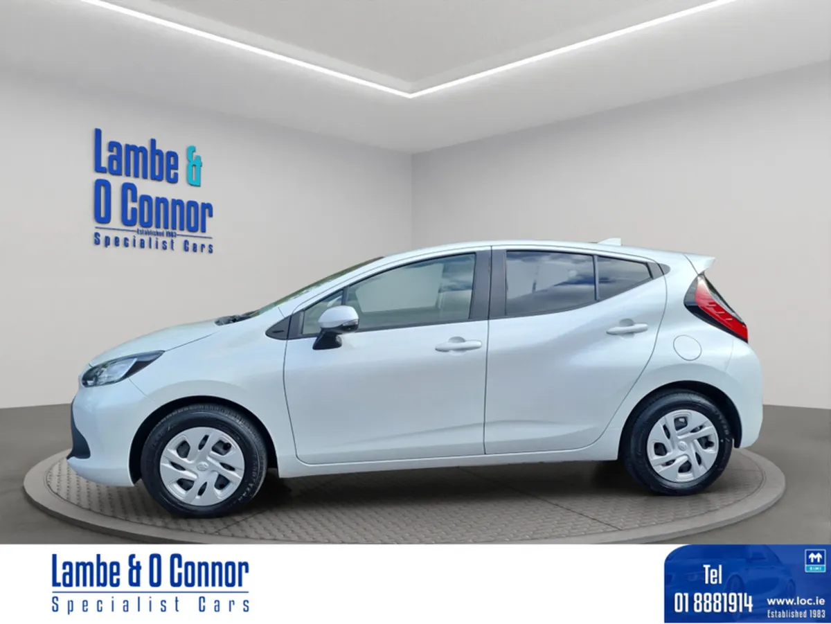 Toyota Aqua Hatchback, Petrol Hybrid, 2021, White