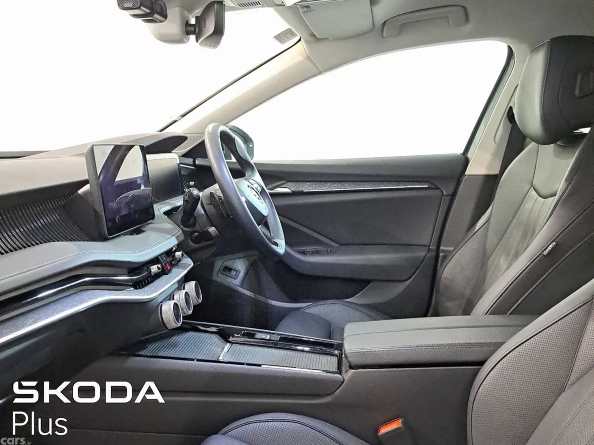 Skoda Superb Saloon, Diesel, 2024, Grey