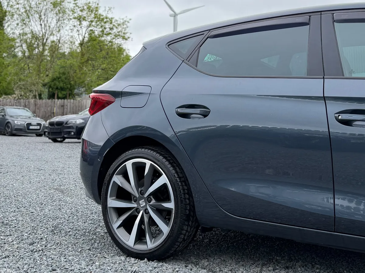 SEAT Leon Hatchback, Diesel, 2020, Grey