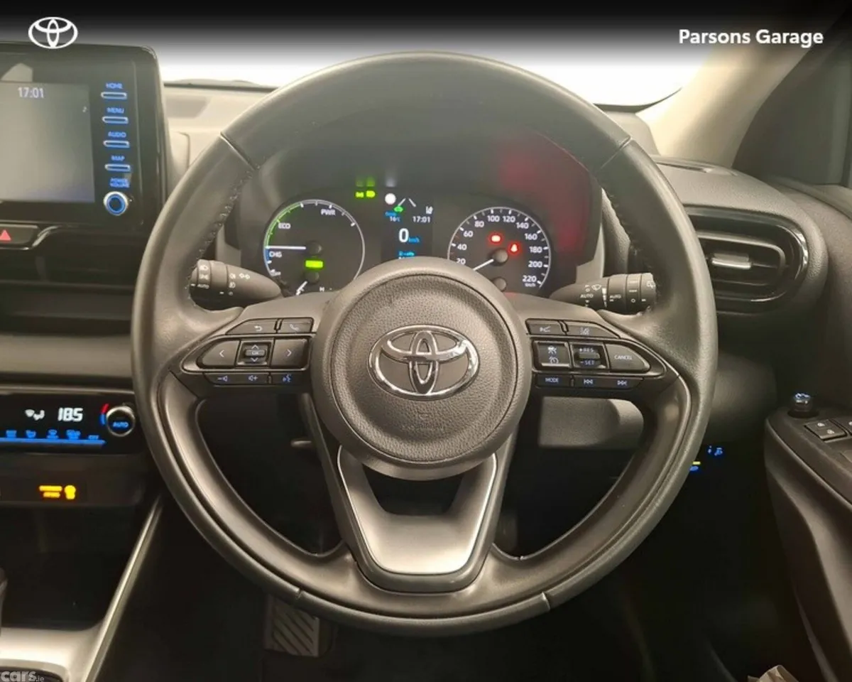 Toyota Yaris Hatchback, Petrol Hybrid, 2023, White