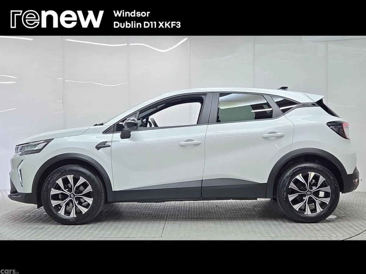 Renault Captur Hatchback, Petrol, 2025, White