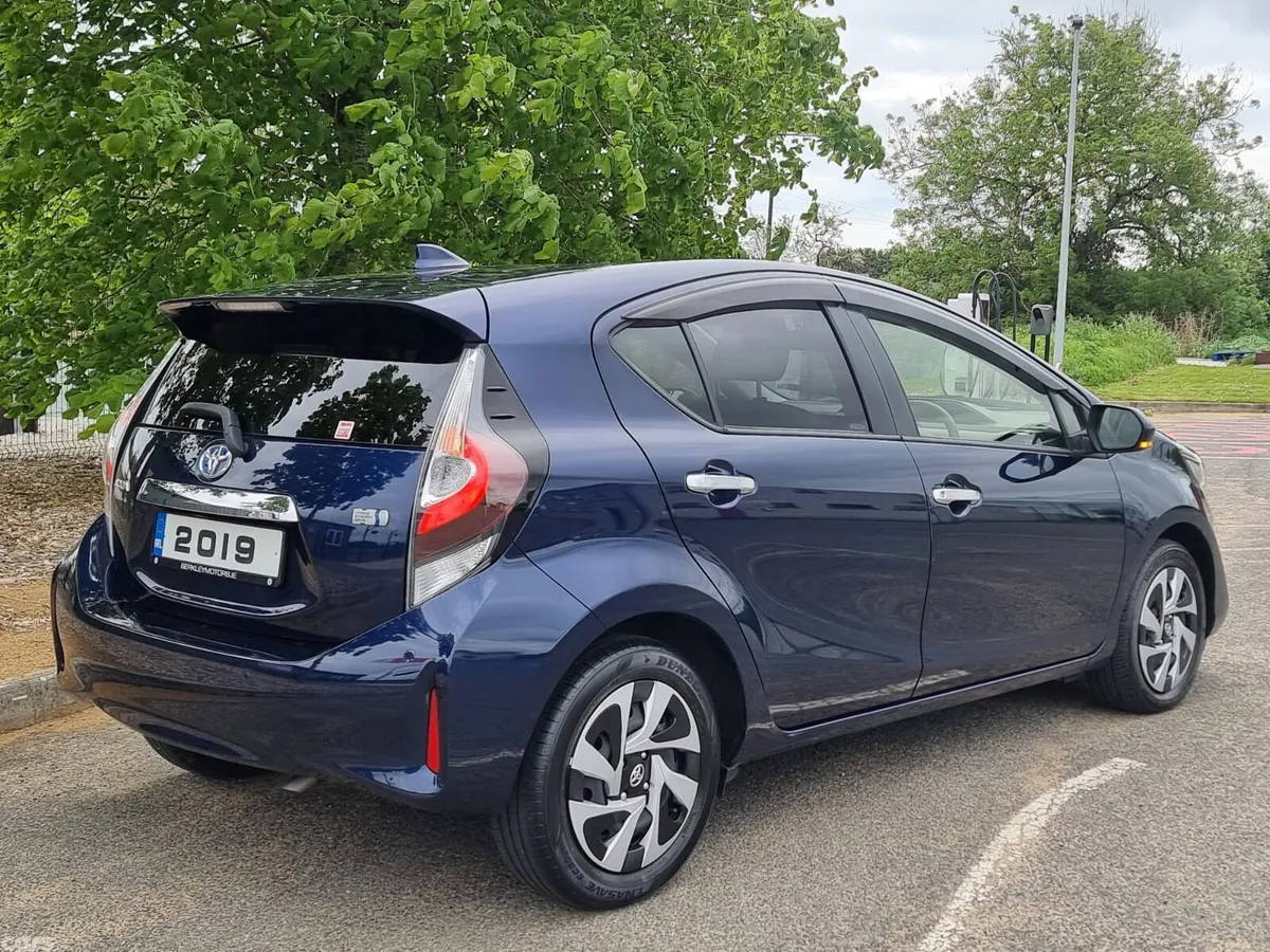 Toyota Aqua Hatchback, Petrol Hybrid, 2019, Blue