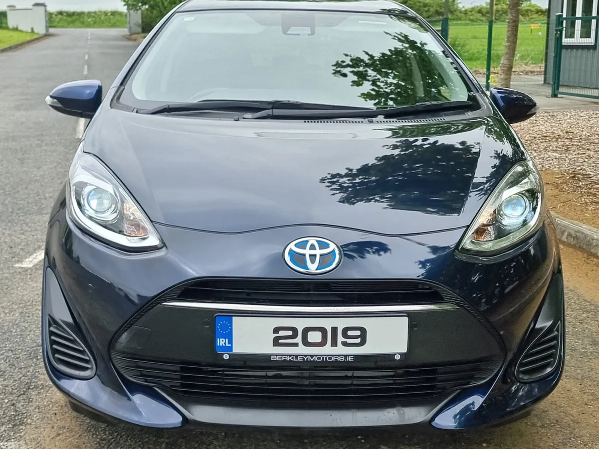 Toyota Aqua Hatchback, Petrol Hybrid, 2019, Blue