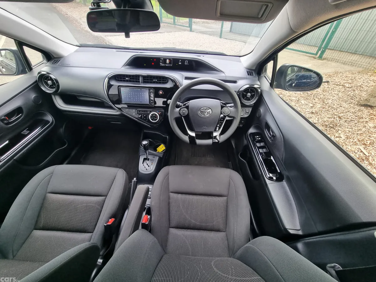 Toyota Aqua Hatchback, Petrol Hybrid, 2019, Blue