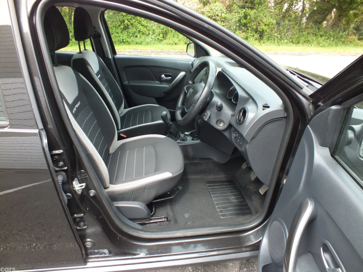 Dacia Sandero Stepway Hatchback, Petrol, 2018, Black