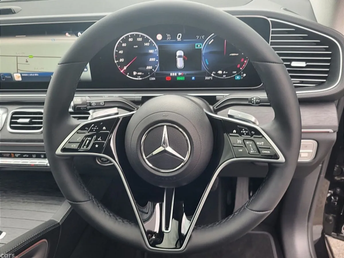 Mercedes-Benz GLE SUV, Diesel Plug-in Hybrid, 2027, Black