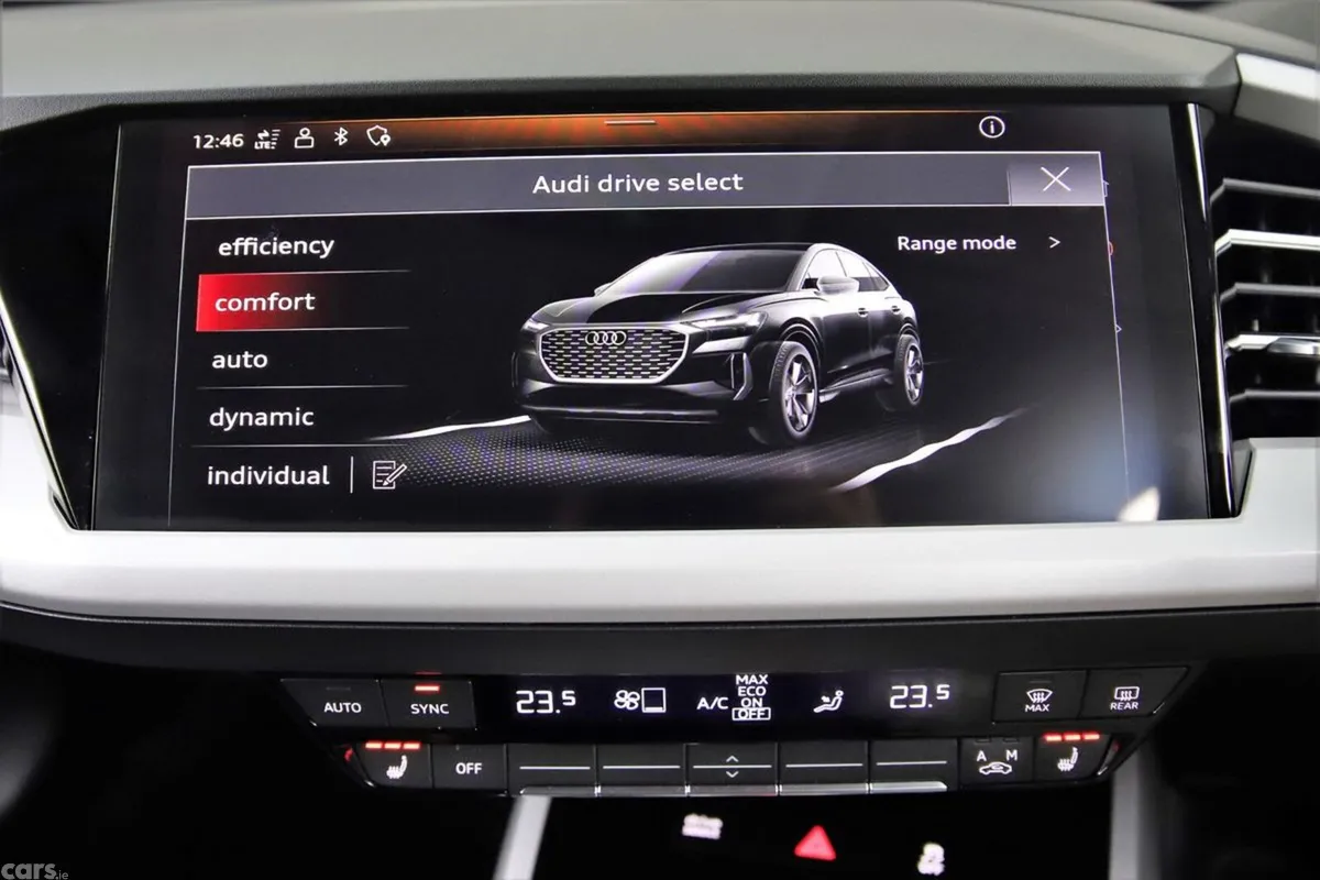 Audi Q4 e-tron SUV, Electric, 2023, Blue
