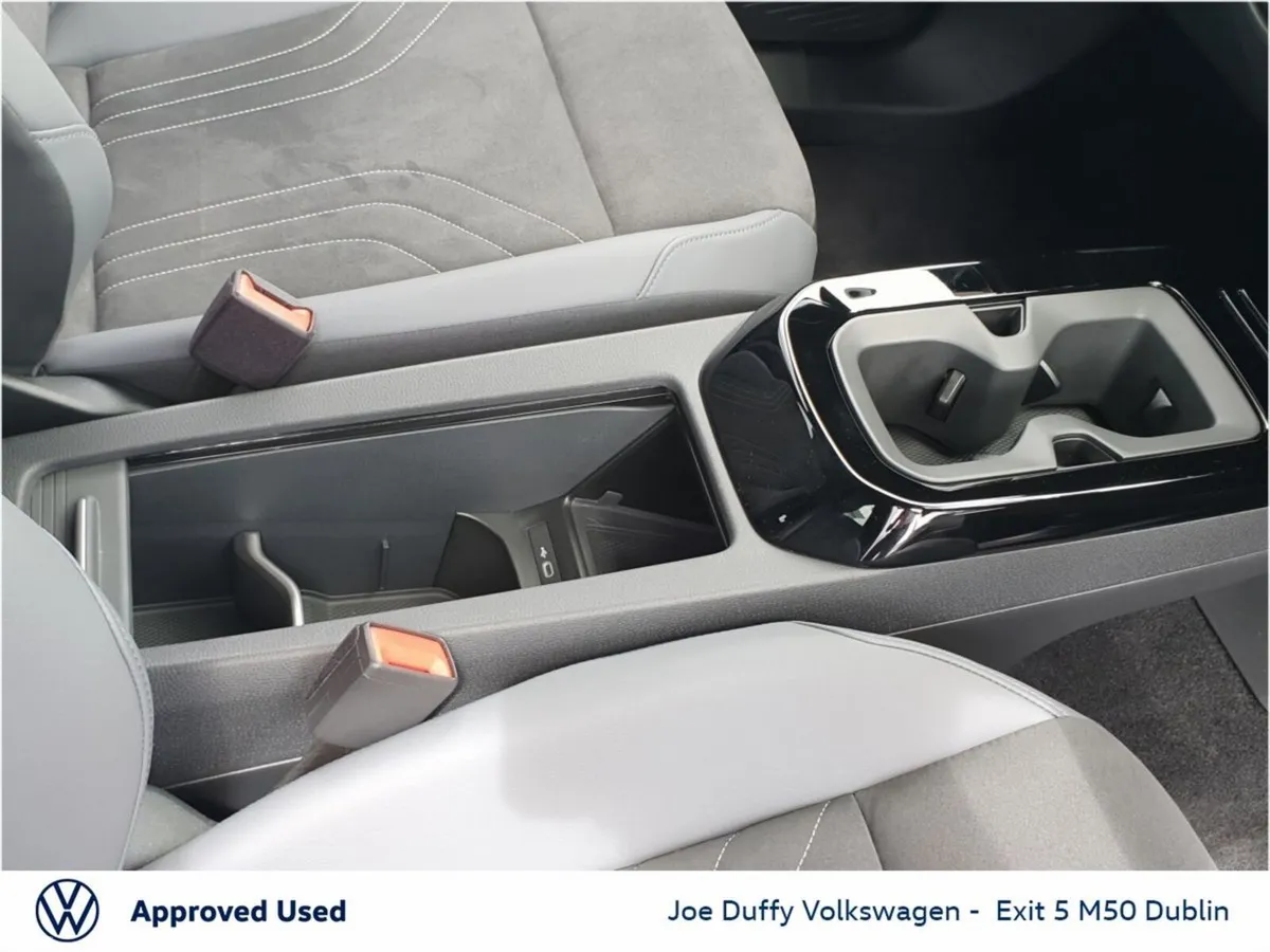 Volkswagen ID.5 Estate, Electric, 2025, Black