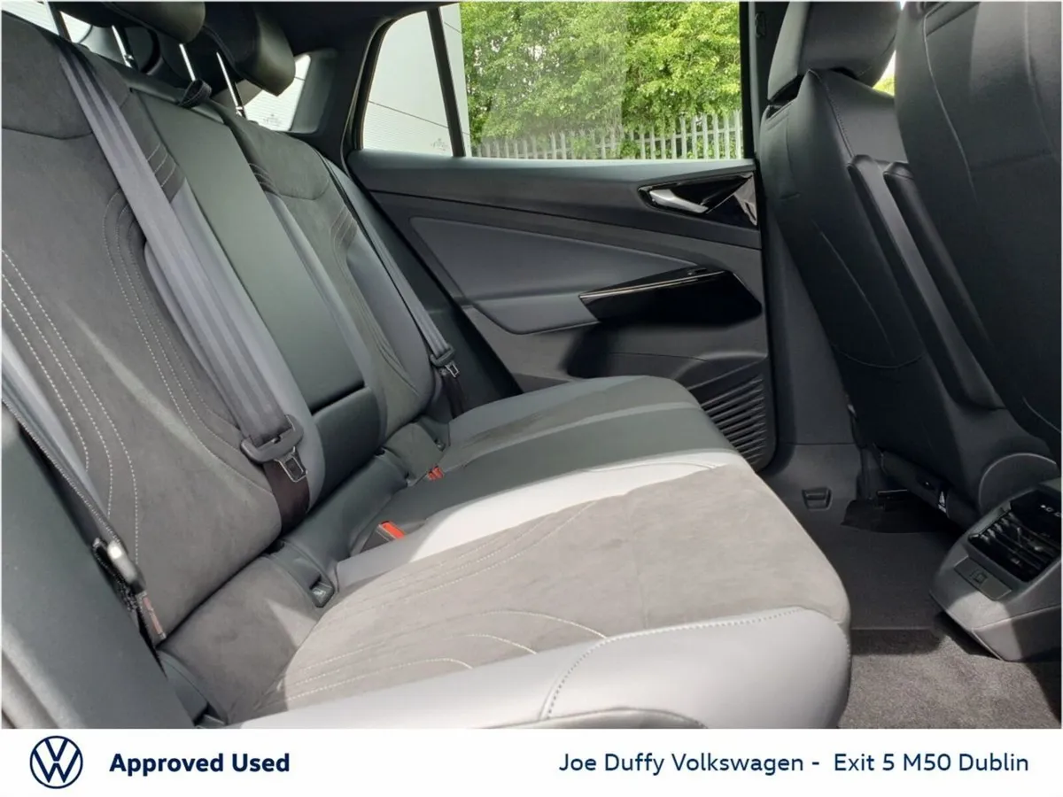Volkswagen ID.5 Estate, Electric, 2025, Black