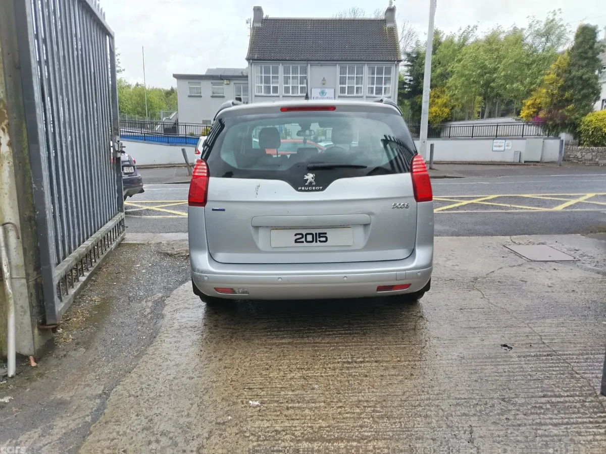 Peugeot 5008 MPV, Diesel, 2015, Silver
