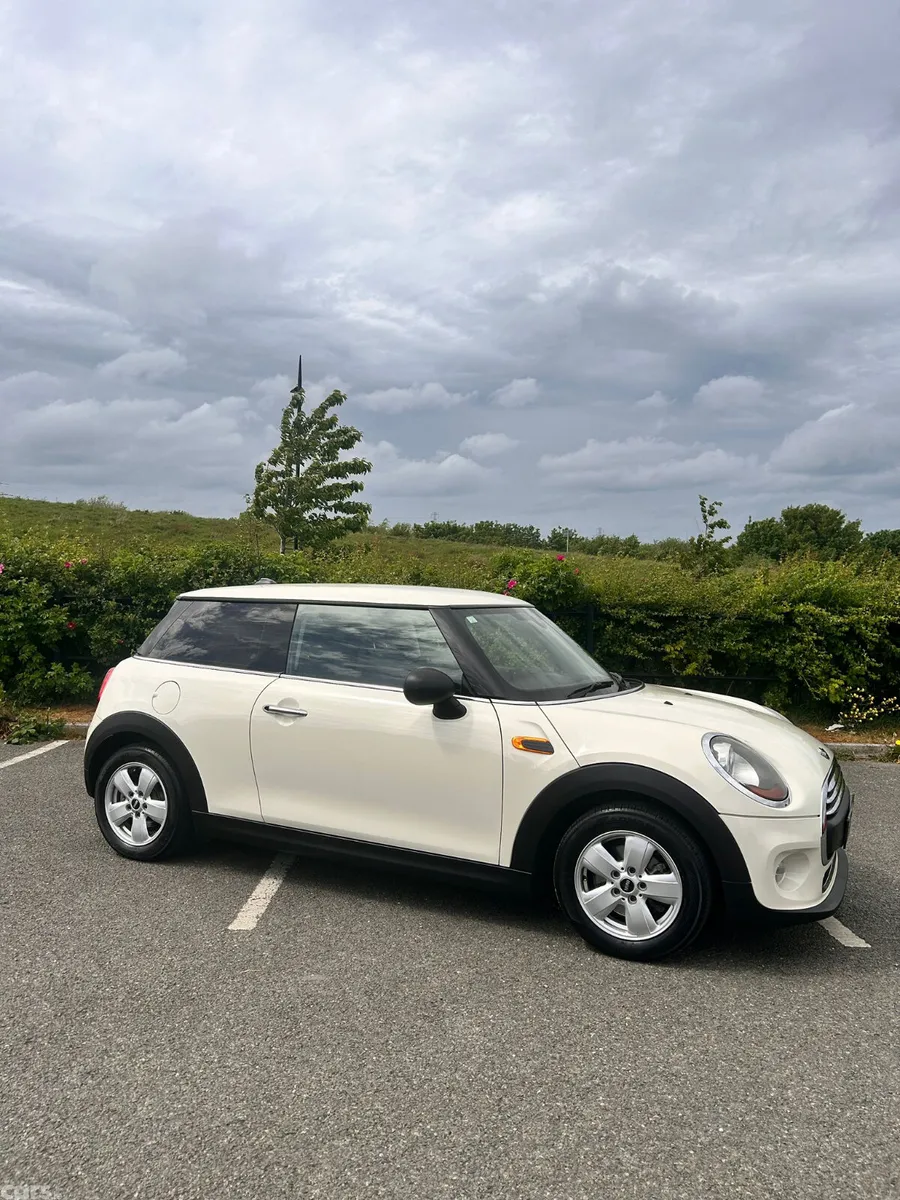 Mini Mini Hatchback, Petrol, 2015, White