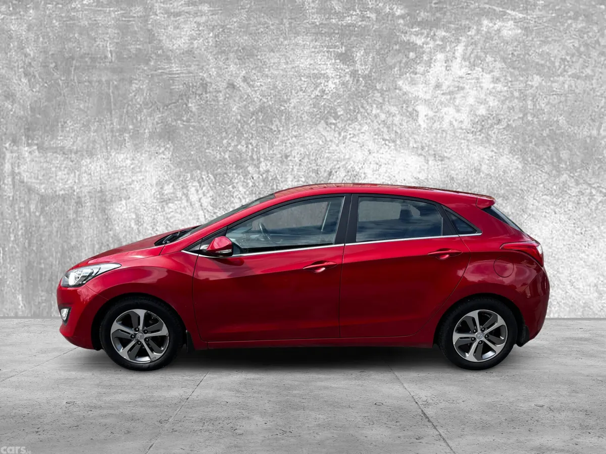 Hyundai i30 Hatchback, Diesel, 2016, Red