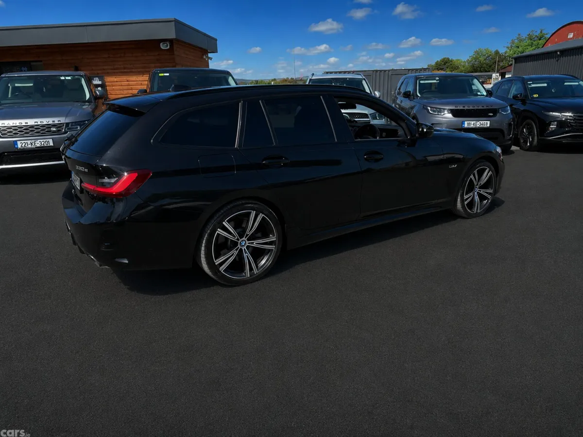 BMW 3-Series Estate, Petrol Plug-in Hybrid, 2023, Black