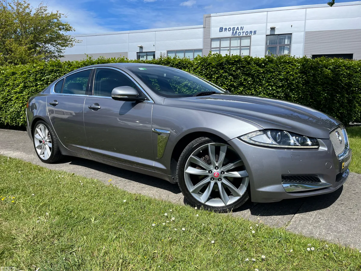 Jaguar XF Saloon, Diesel, 2015, Grey