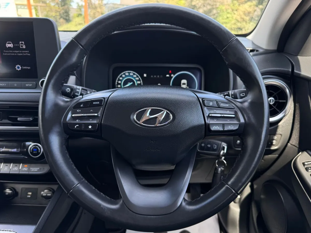 Hyundai KONA MPV, Diesel, 2021, Grey