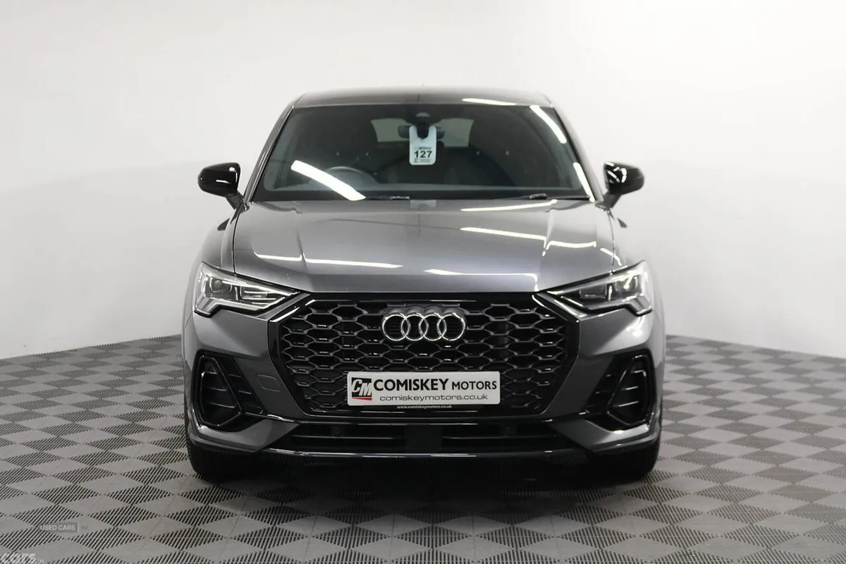 Audi Q3 SUV, Petrol Hybrid, 2023, Grey