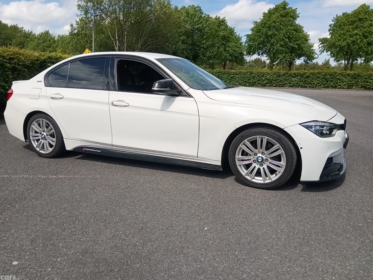 BMW 3-Series Saloon, Petrol Plug-in Hybrid, 2016, White