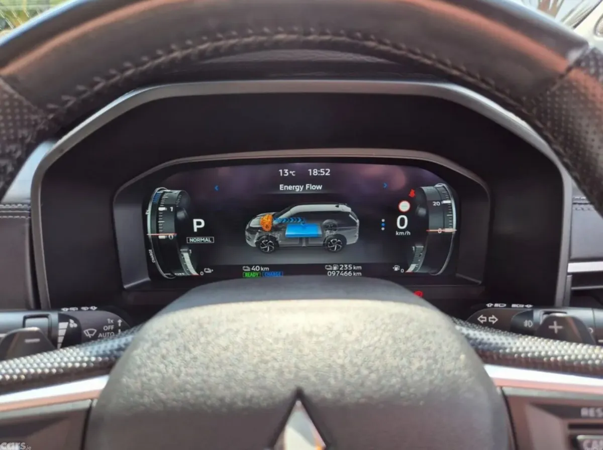 Mitsubishi Outlander SUV, Petrol Plug-in Hybrid, 2023, White