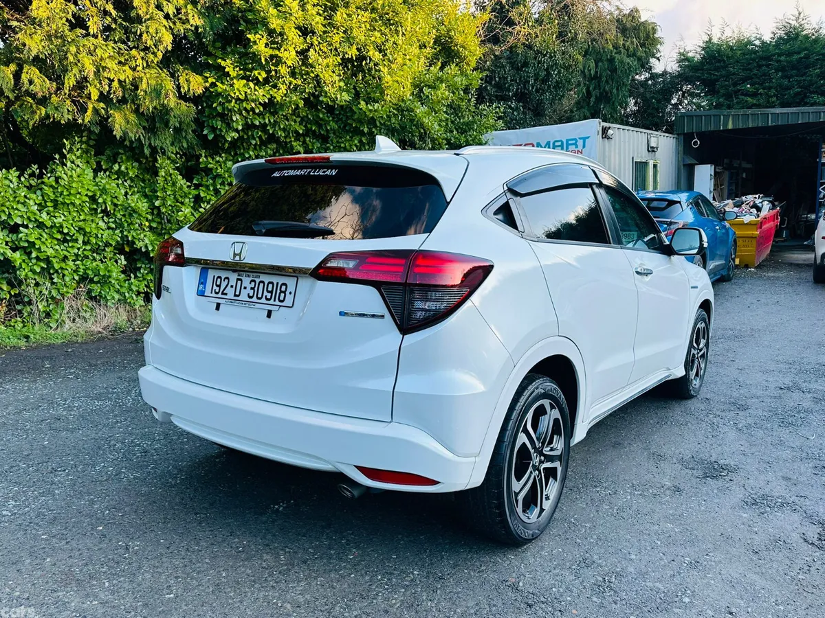 Honda Vezel Estate, Petrol Hybrid, 2019, White