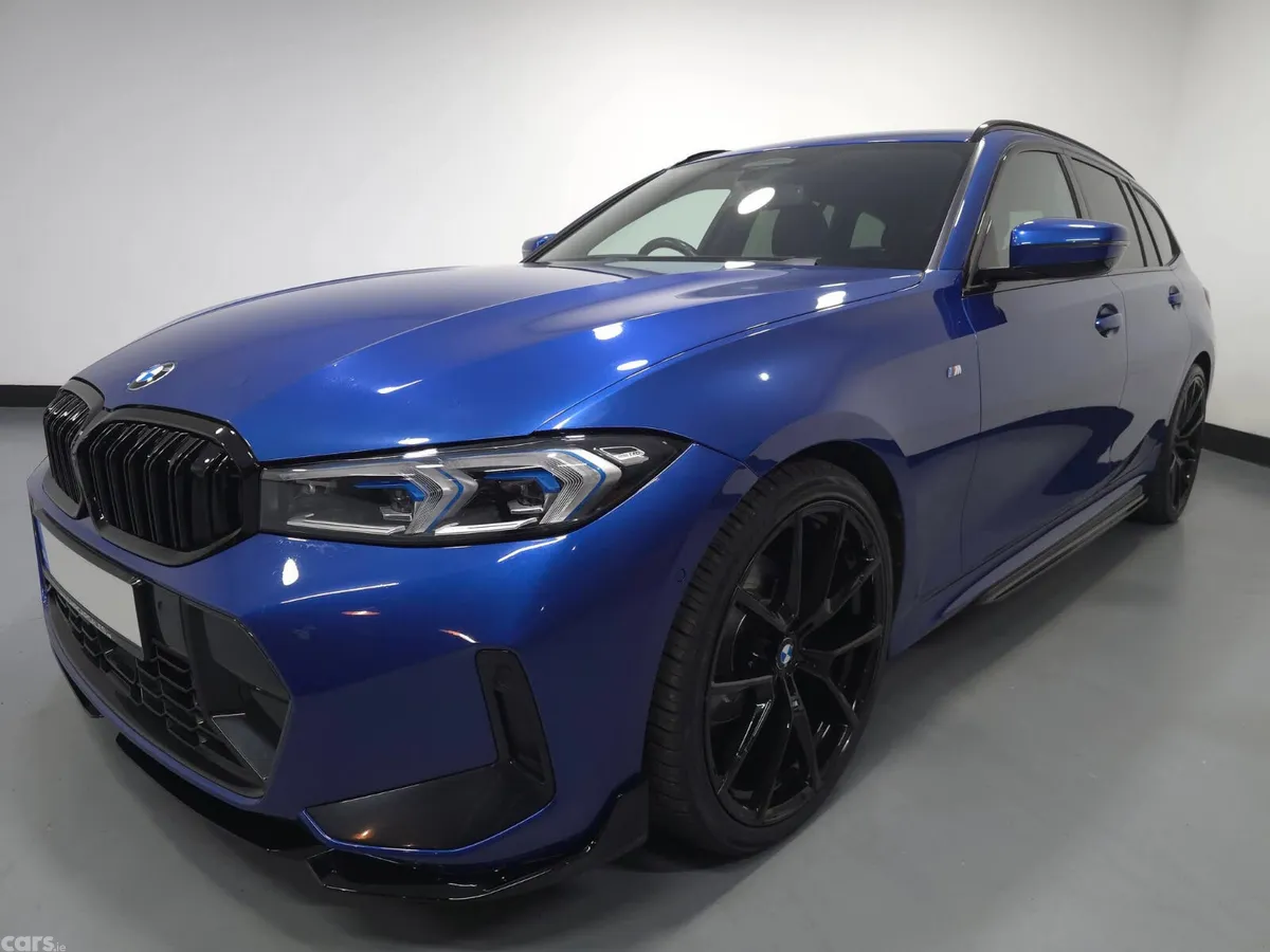 BMW 3-Series Estate, Diesel, 2023, Blue