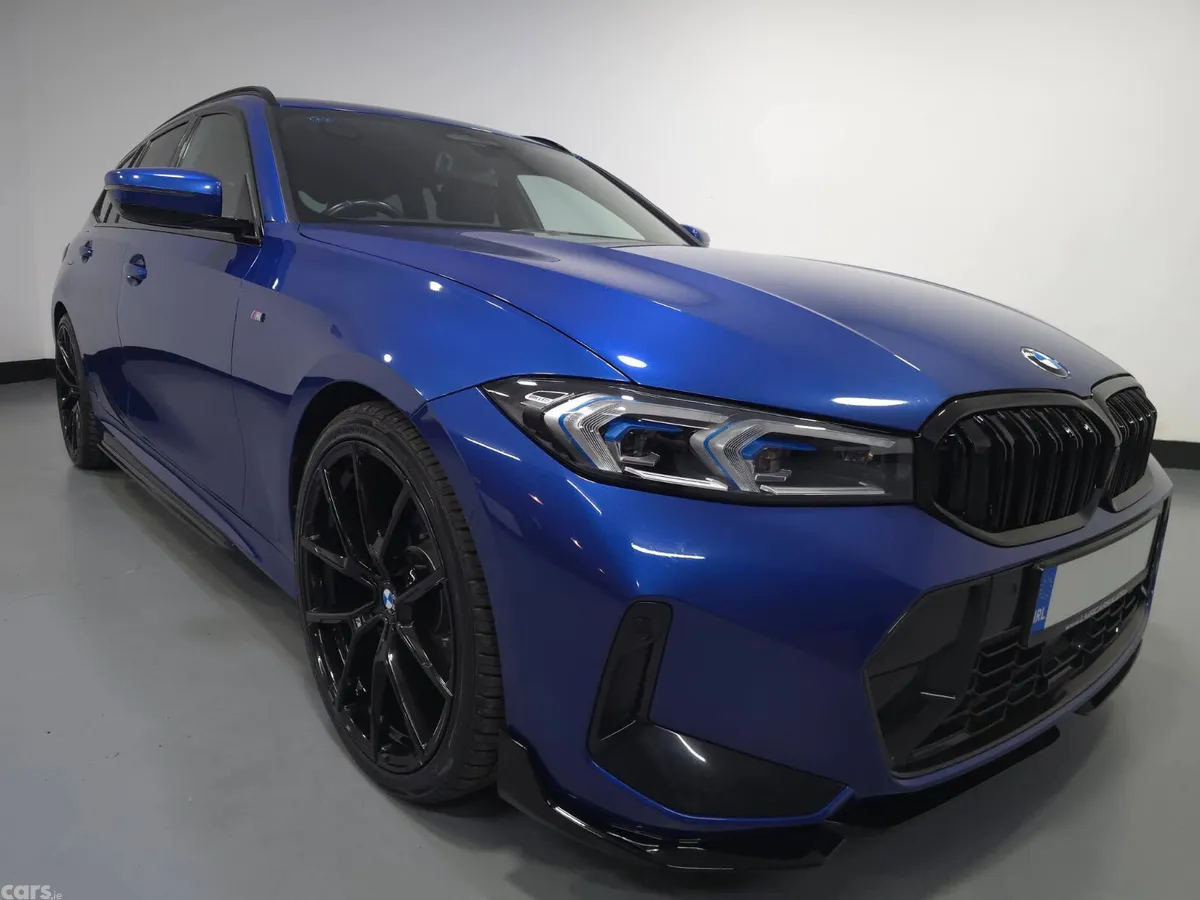 BMW 3-Series Estate, Diesel, 2023, Blue