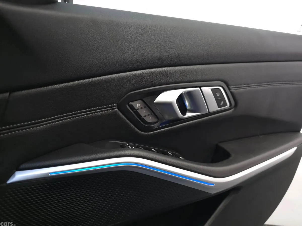 BMW 3-Series Estate, Diesel, 2023, Blue