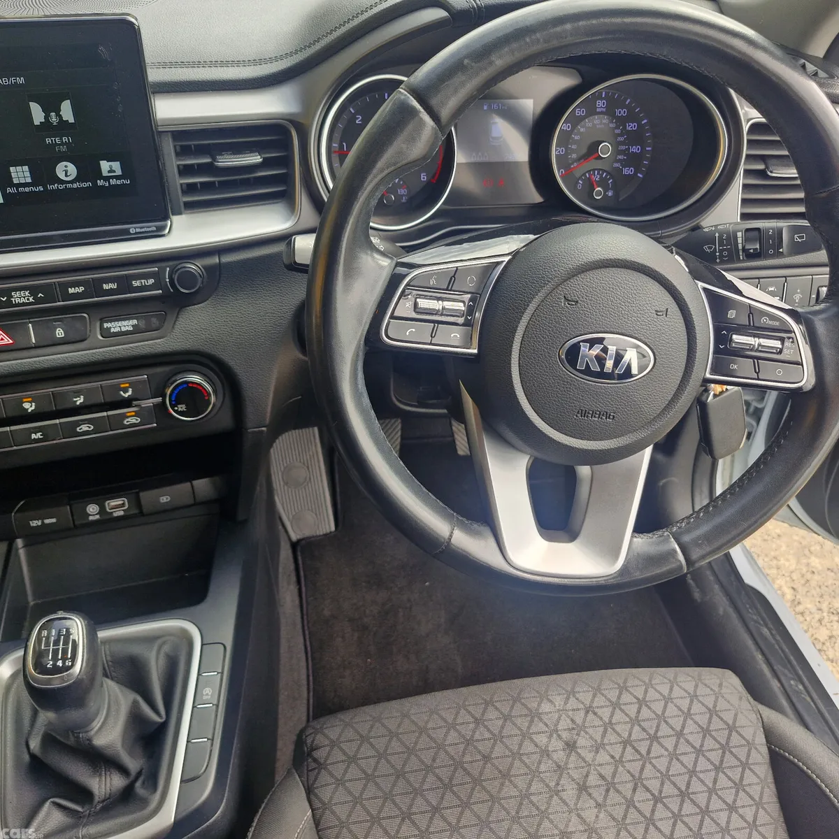 Kia Ceed Hatchback, Diesel, 2019, White