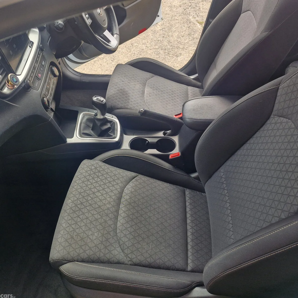 Kia Ceed Hatchback, Diesel, 2019, White