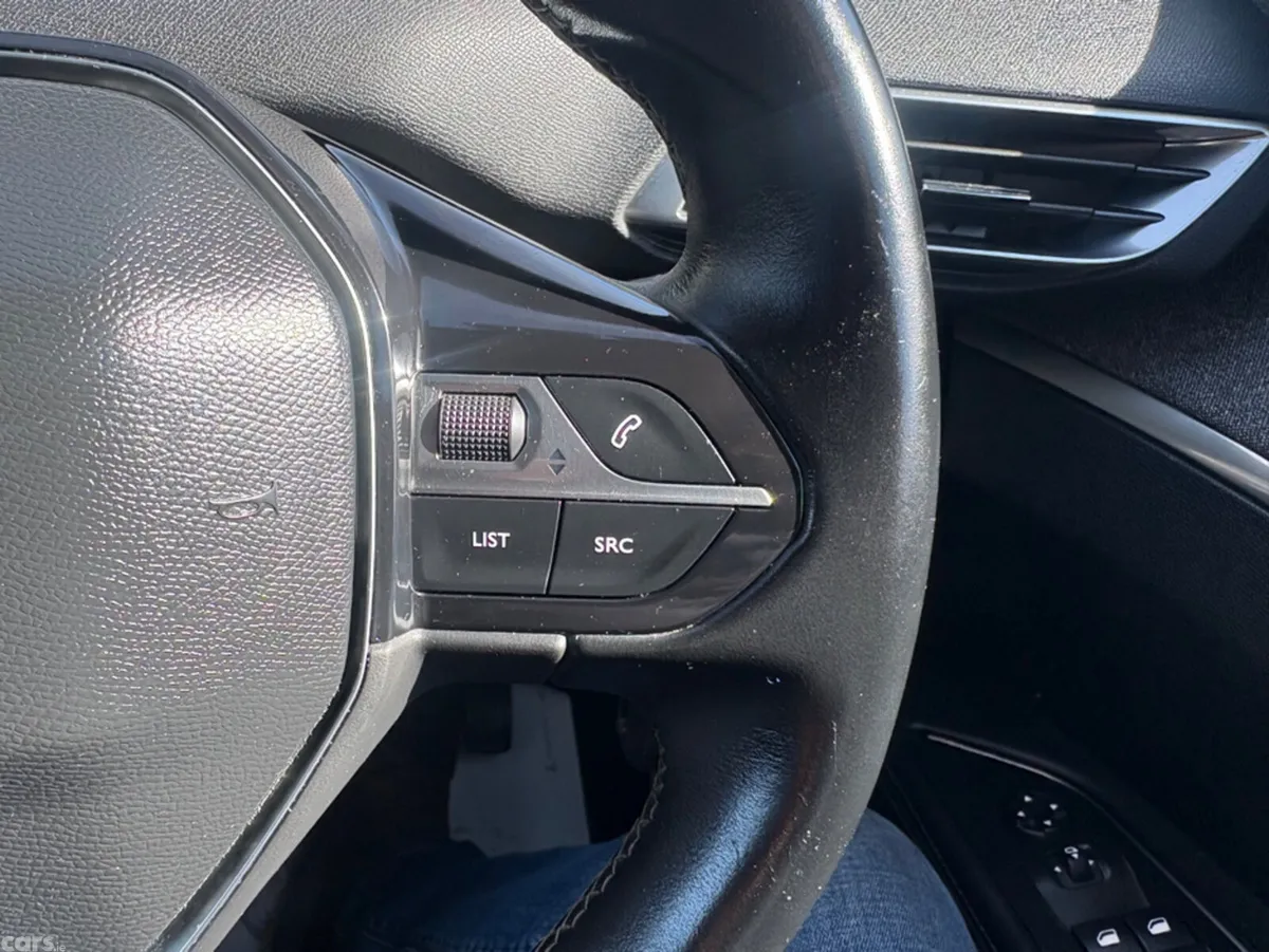 Peugeot 3008 MPV, Diesel, 2017, Brown