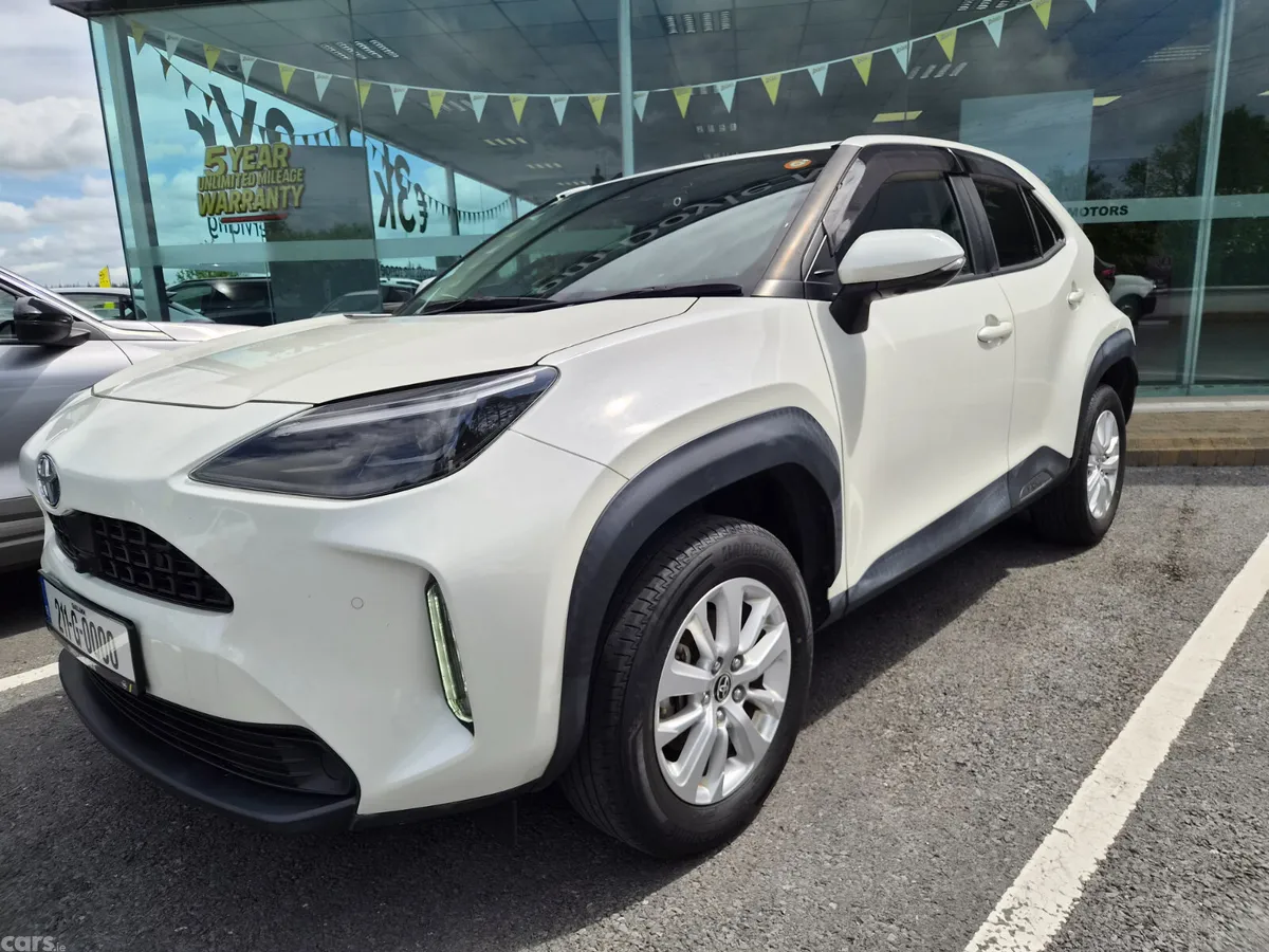 Toyota Yaris Cross SUV, Petrol Hybrid, 2021, White