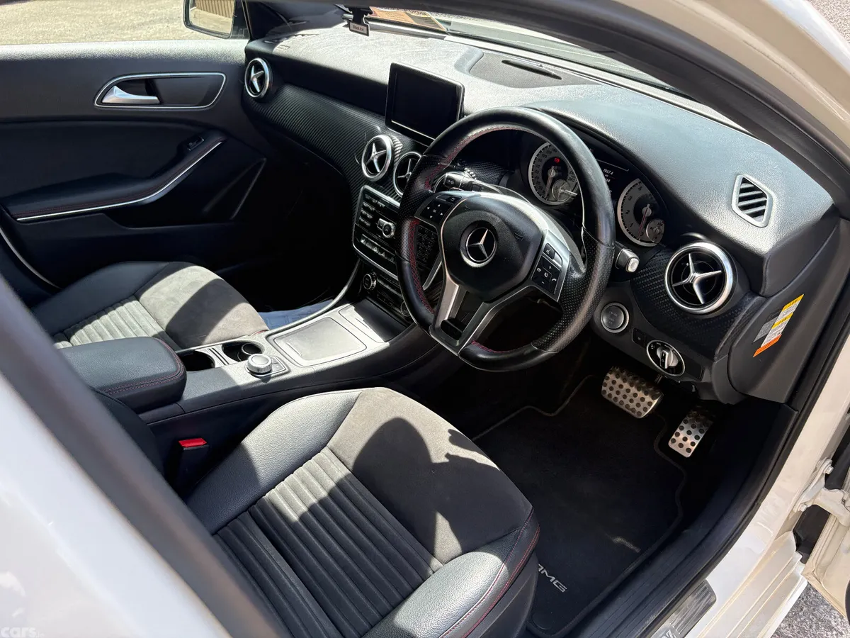 Mercedes-Benz A-Class Hatchback, Petrol, 2015, White